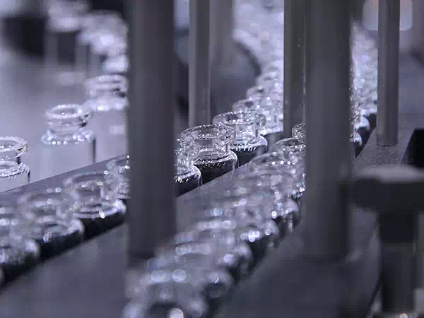 assistenza-di-macchine-per-fiale