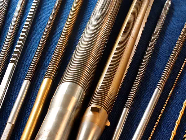 brocciatura-per-elementi-in-ferro